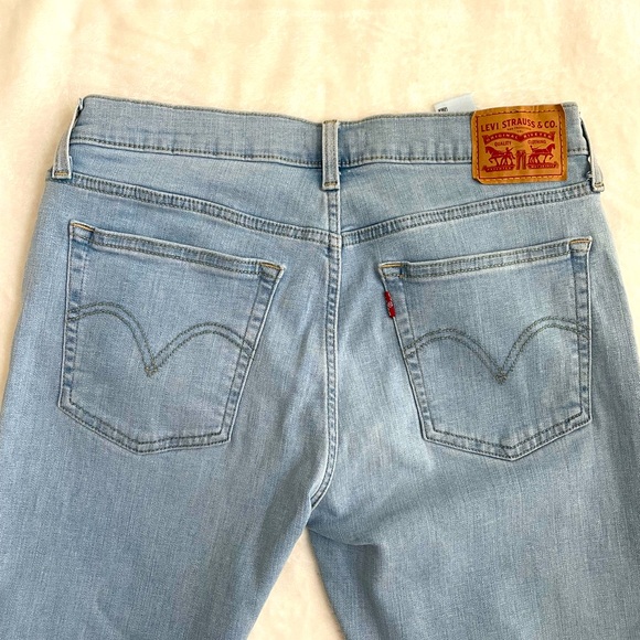 Levis boyfriend fit- 29 waist - Picture 2 of 3